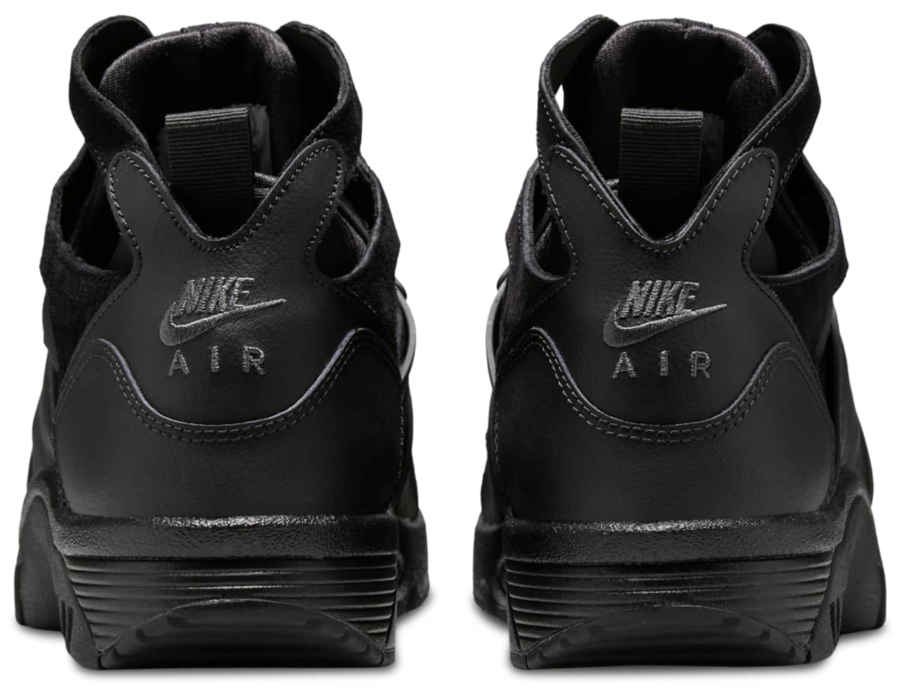 Nike Air Trainer Huarache Sneaker Black 9.5 New