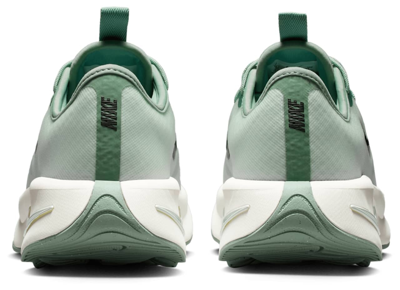Nike Motiva 2 Sneaker Green 7.5 New