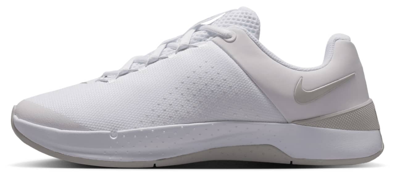 Nike Mc Trainer 4 Sneaker White 10.5 New