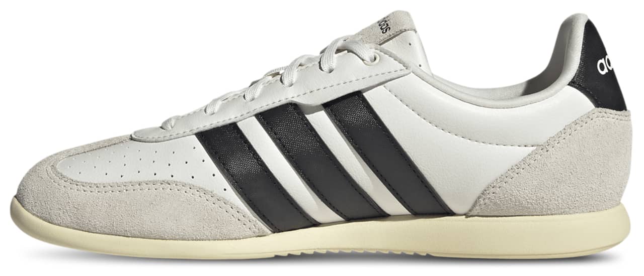 Adidas Barreda Low Sneaker Black 7.5 New