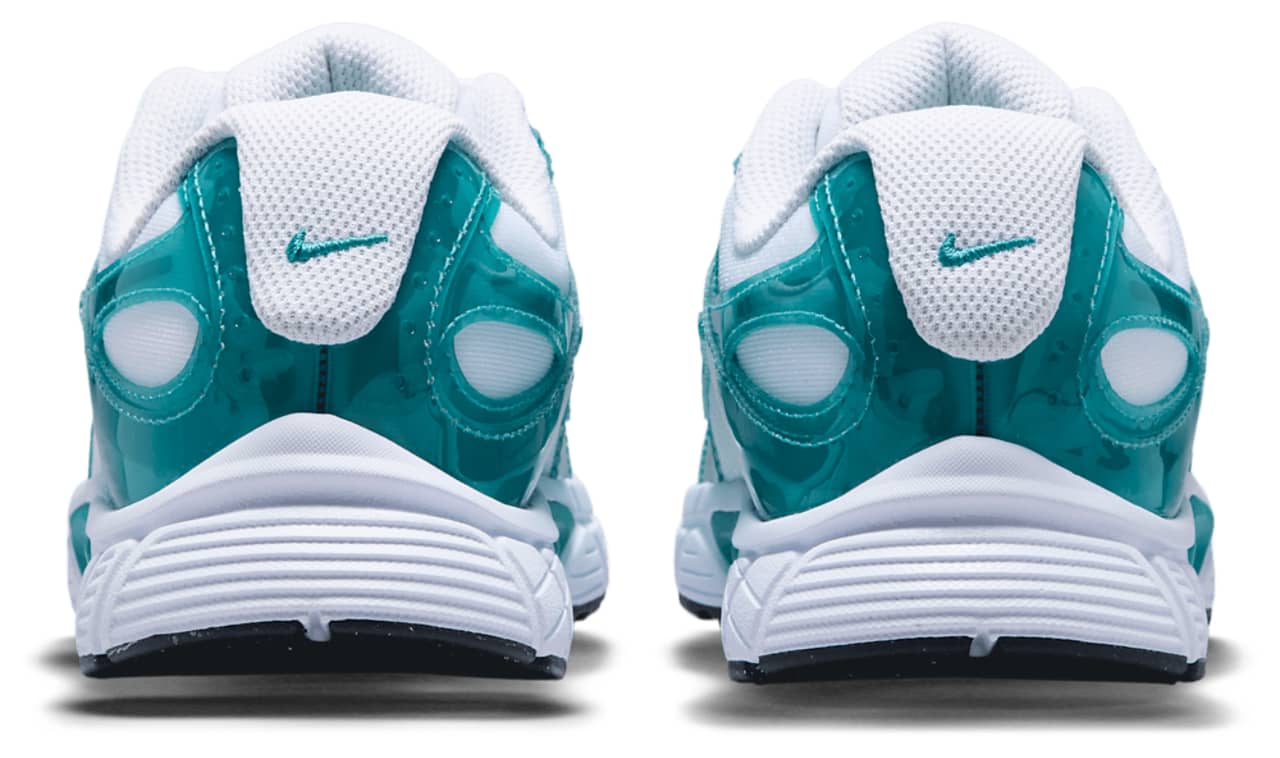 Nike V5 RNR SE Tech Sneaker White 3.5 New