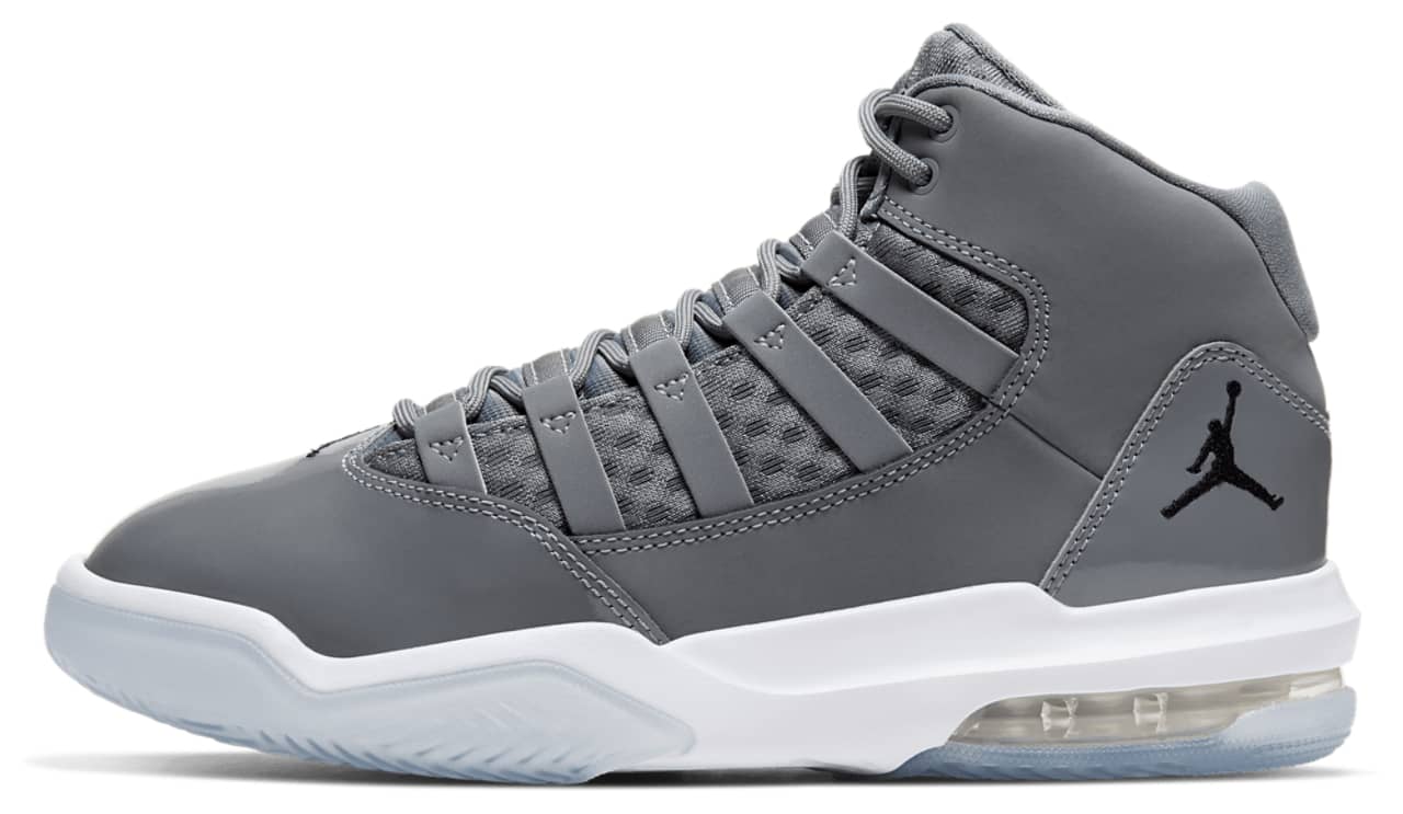 Jordan Max Aura Sneaker Black 2.5 New