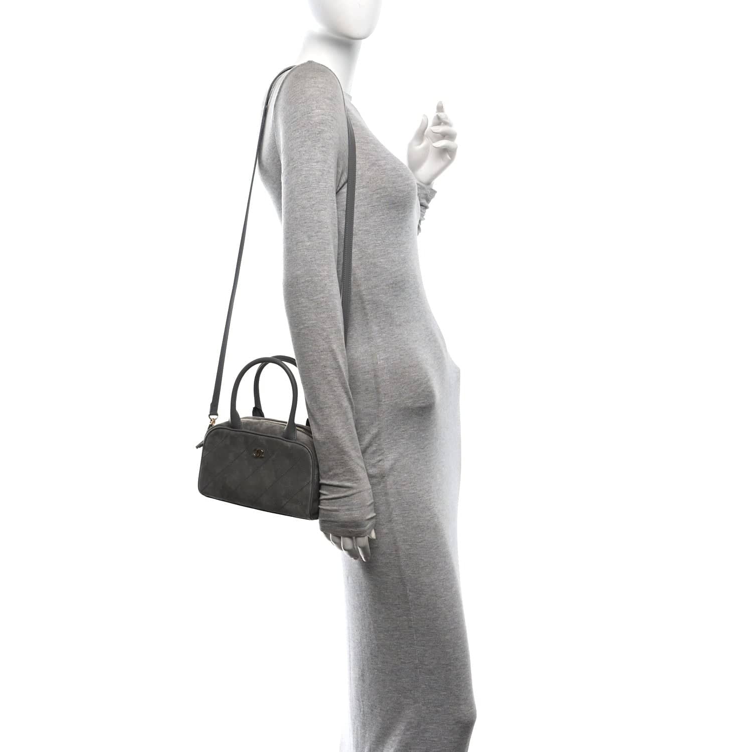 Chanel Bowling Bag Women's bags Black Medium Aged Calfskin Used - Like New