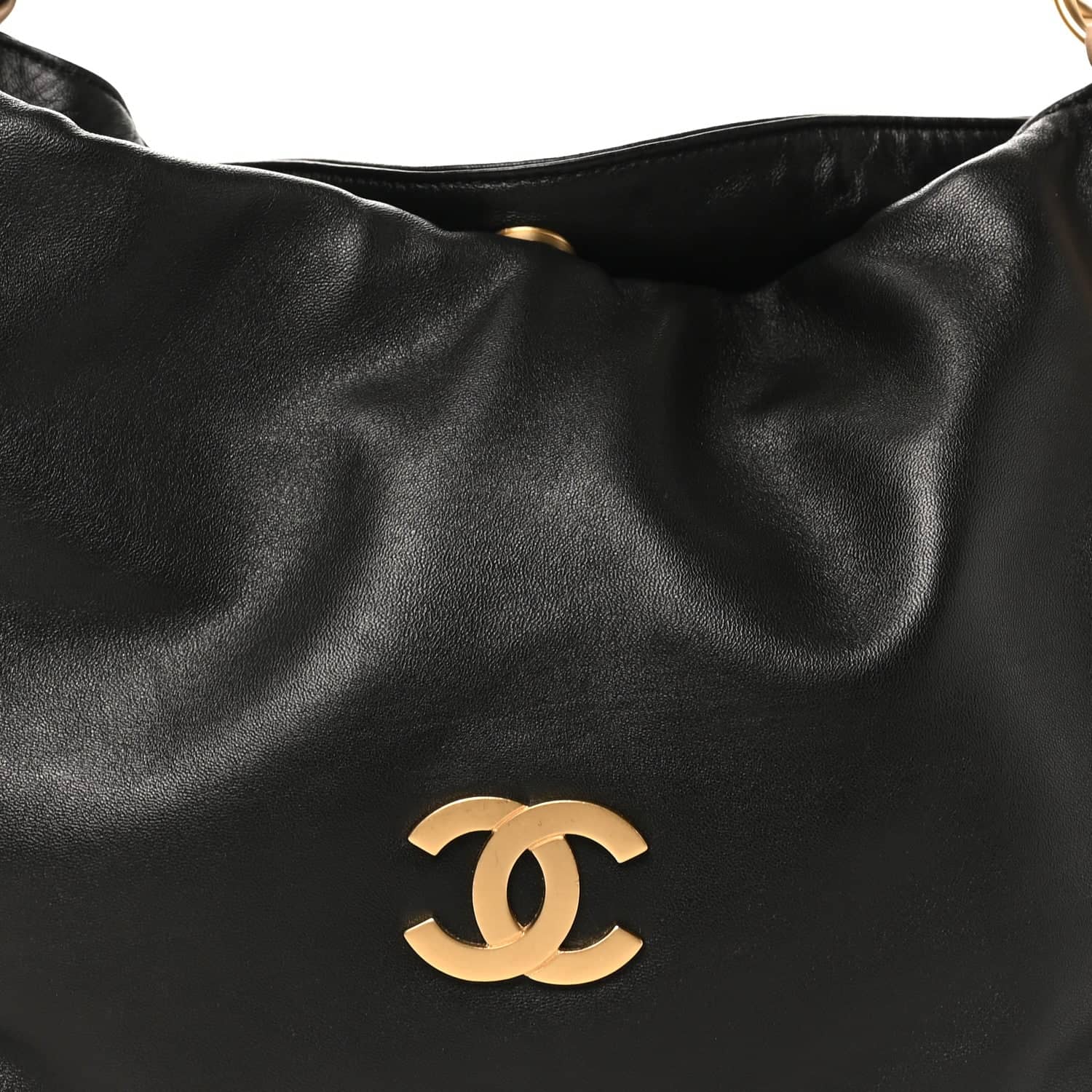Chanel Olsen Shoulder Bag Women's bags Black Small Lambskin Used - Very Good