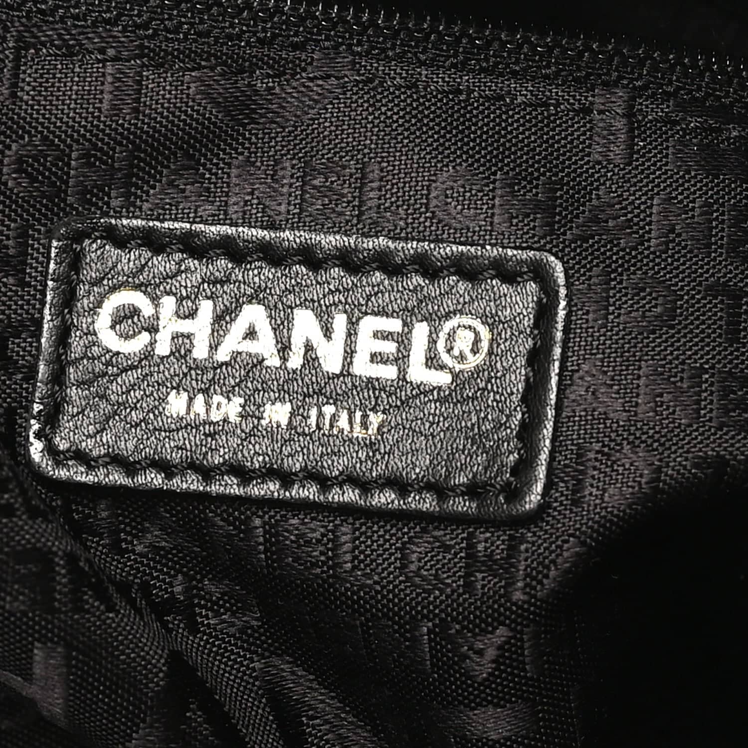 Chanel Olsen Shoulder Bag Women's bags Black Small Lambskin Used - Very Good
