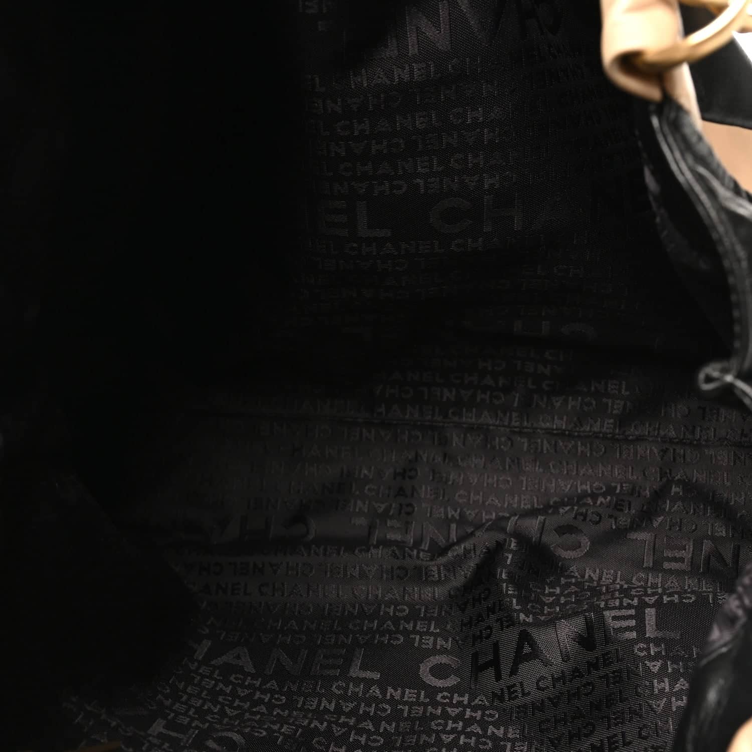 Chanel Olsen Shoulder Bag Women's bags Black Small Lambskin Used - Very Good
