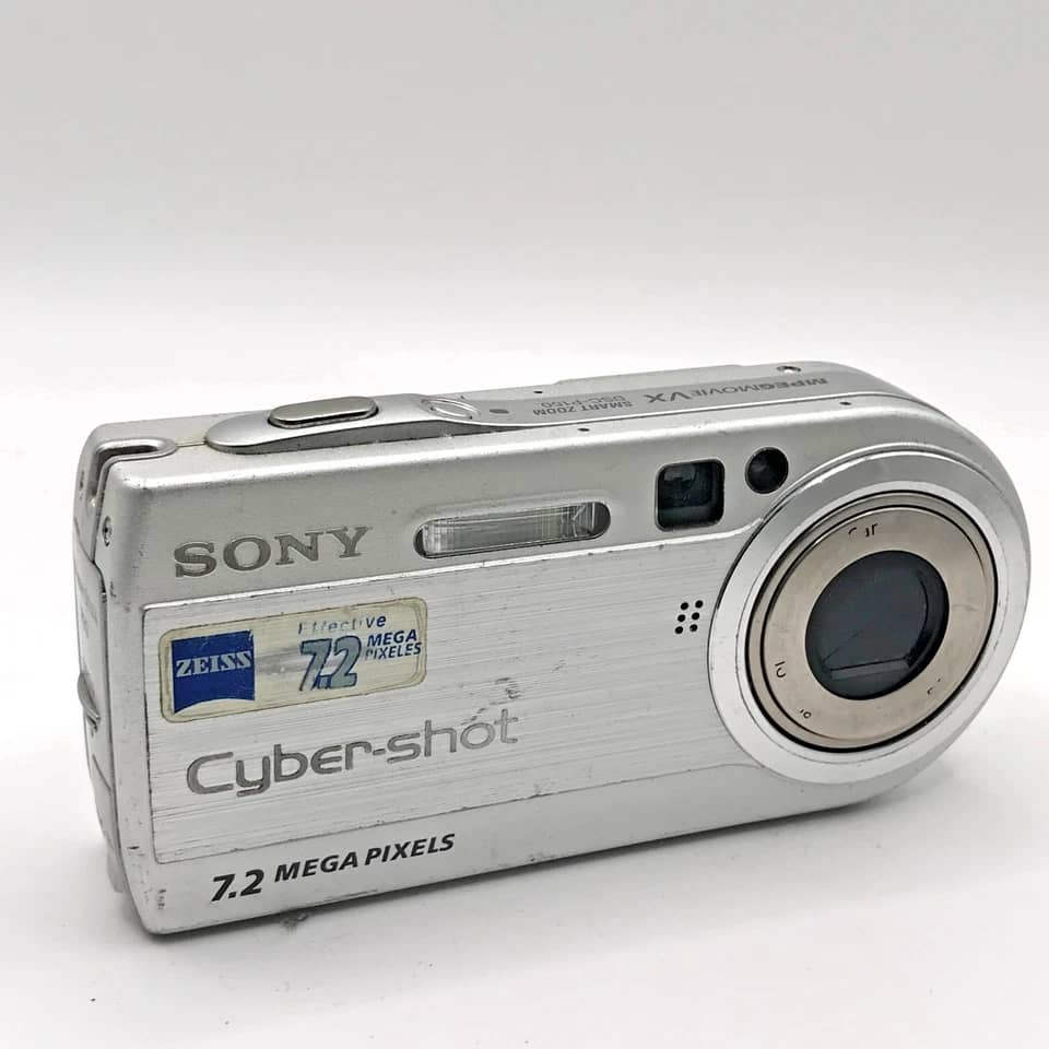 Sony DSC-P150 Digital Cameras Blue New Body Only