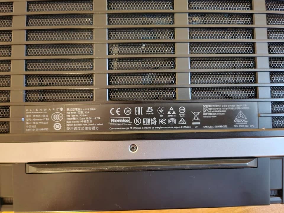 Dell Alienware m17 R4 Computers