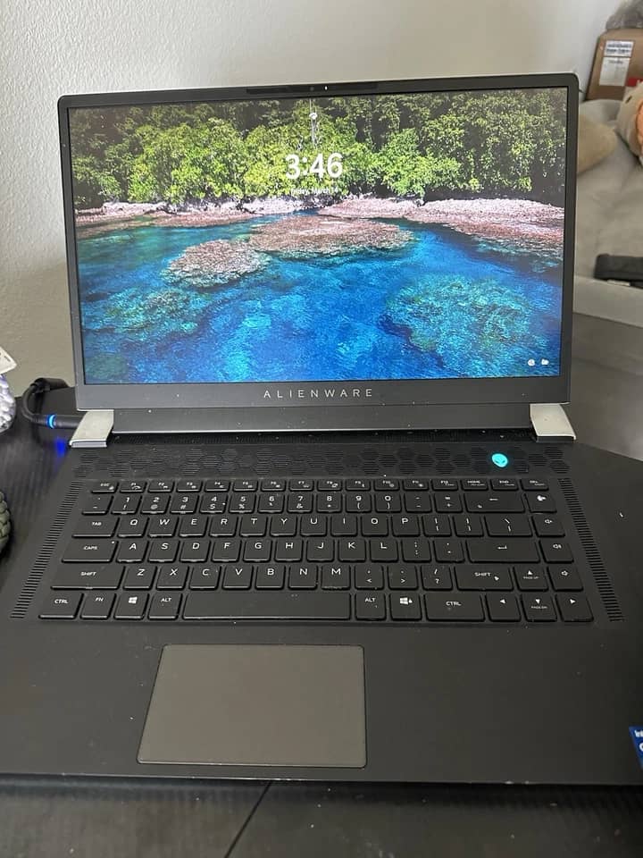 Dell Alienware m15 R6 Computers