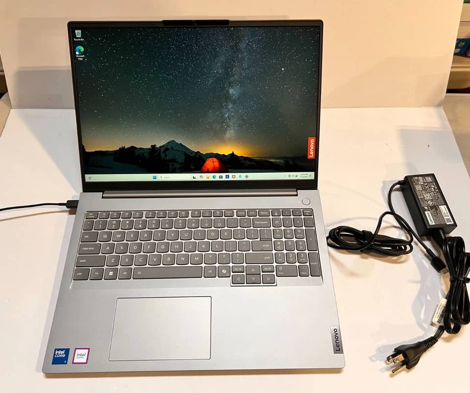 Lenovo 21SH0002US Computers
