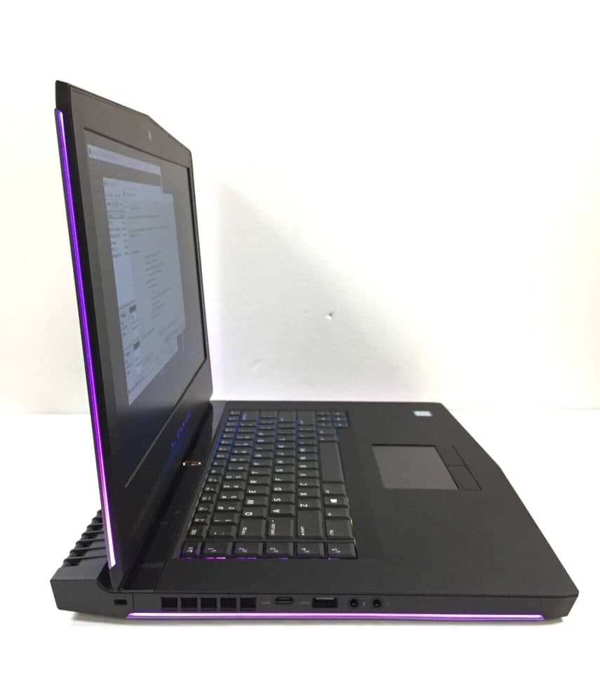 Dell Alienware 15 R4 Computers