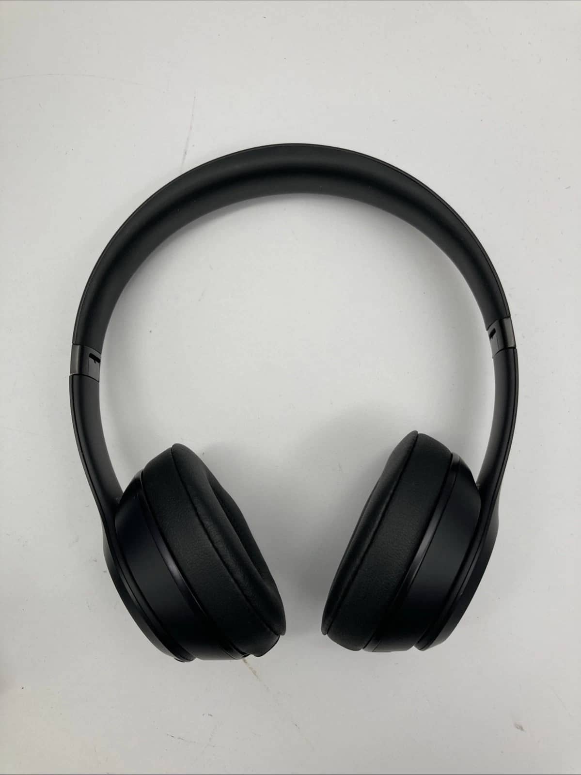 Beats Solo 3 Headphones & Earbuds Red Refurbished - Good
