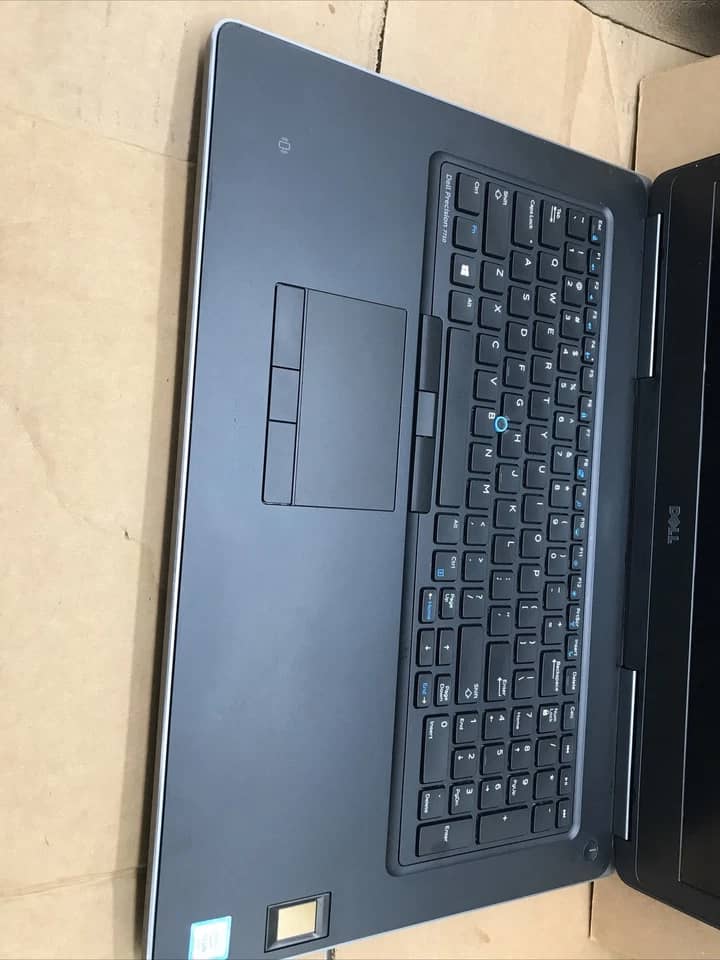 Dell Precision 7710 Computers