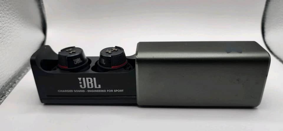 JBL Flash Headphones & Earbuds Black Used - Good