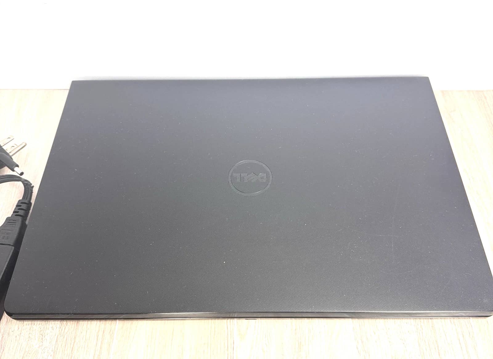Dell Inspiron 15 3558 Computers 1TB 8GB Used - Good