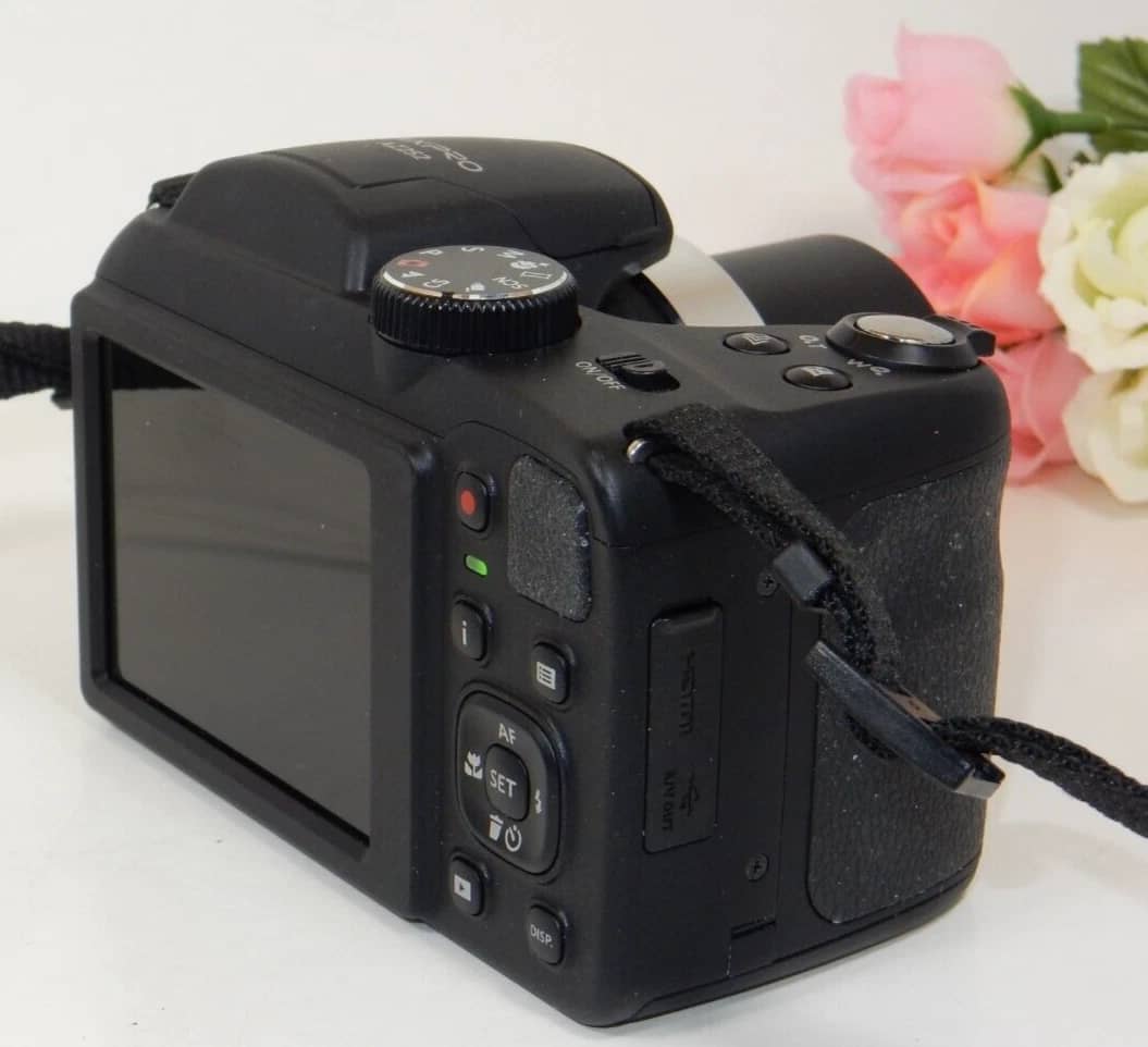 Kodak AZ252 Digital Cameras Black Refurbished - Excellent