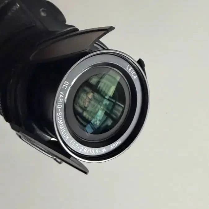 Panasonic LUMIX LX100M2 Digital Cameras Black New Body Only
