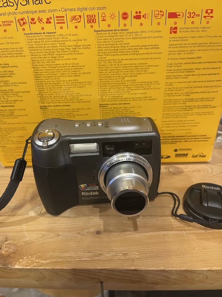 Kodak EasyShare DX7630 Digital Cameras Black New Body Only