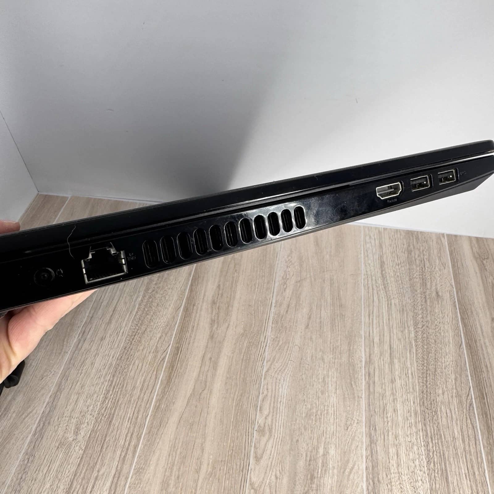 Dell Inspiron 15 3558 Computers 1TB 8GB Used - Good
