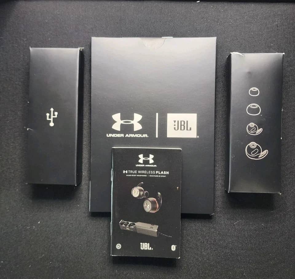 JBL Flash Headphones & Earbuds Black Used - Good