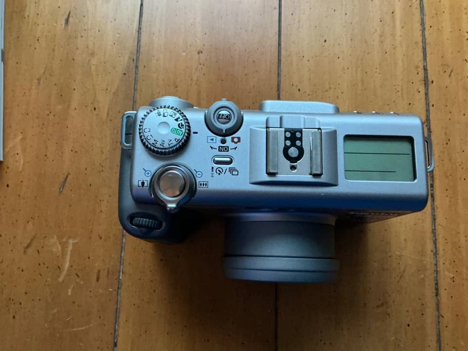 Canon PowerShot G3 Digital Cameras Gray Used - Very Good Body Only