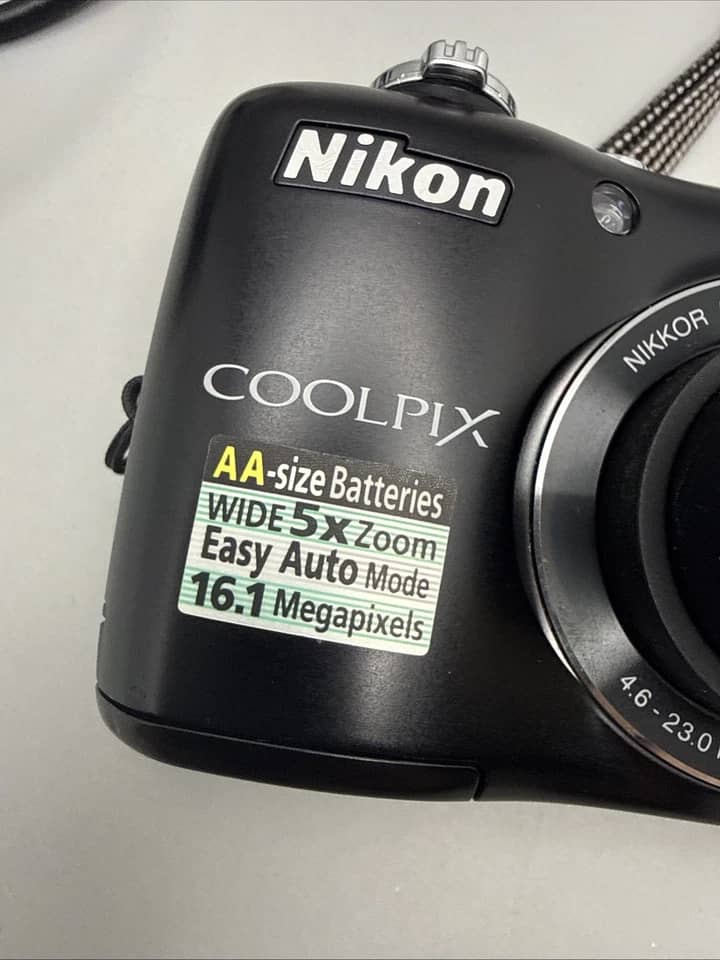 Nikon COOLPIX L26 Digital Cameras Red New Body Only