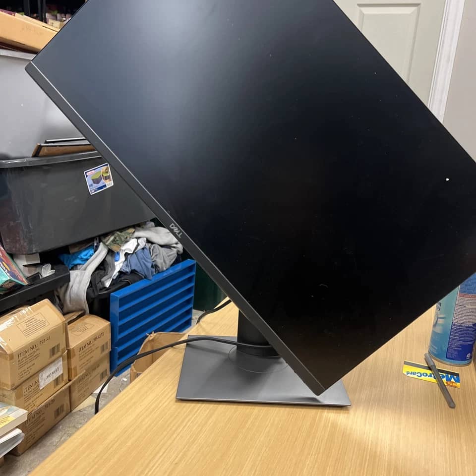 Dell P2219H Monitors