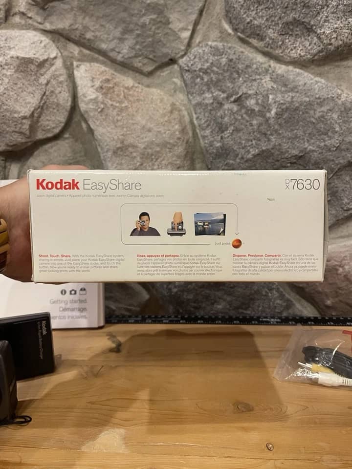 Kodak EasyShare DX7630 Digital Cameras Black New Body Only