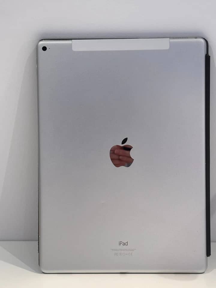 Apple iPad 1st Tablets