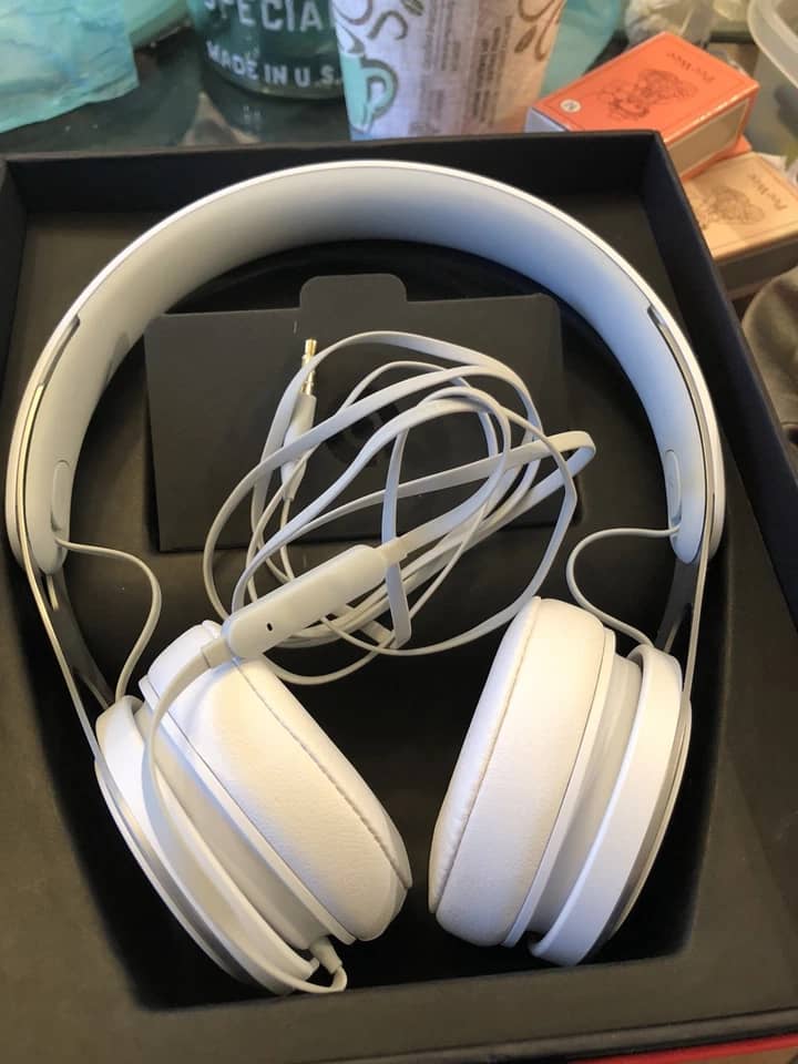 Beats EP Headphones & Earbuds Black New