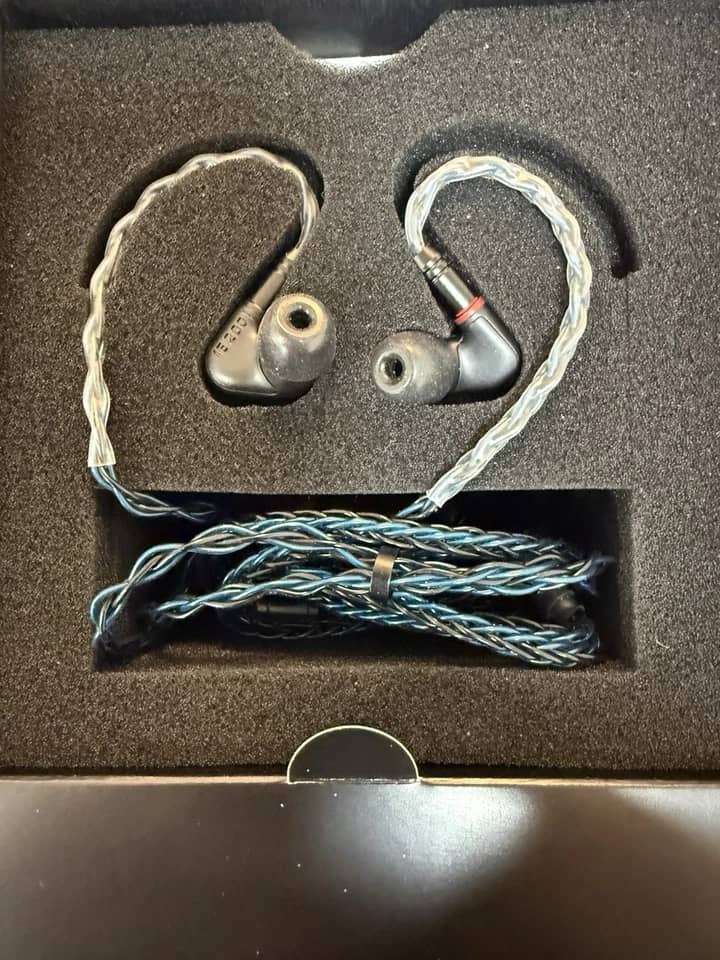 Sennheiser Sennheiser IE 200 Headphones & Earbuds 