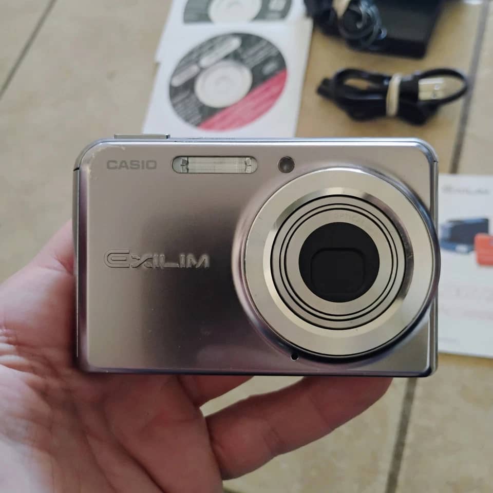 Casio Exilim EX-S770 Digital Cameras Gray New Body Only