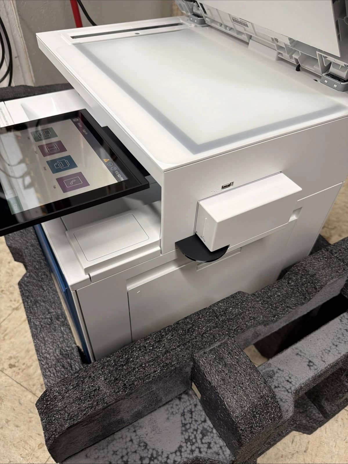 HP Color LaserJet Enterprise MFP 5800f Printers New