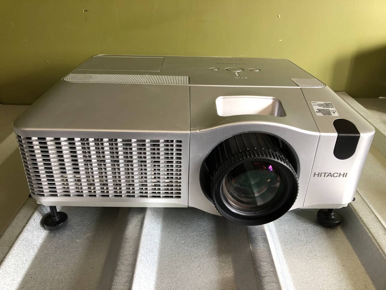Hitachi CP-X615 Projectors Used - Good