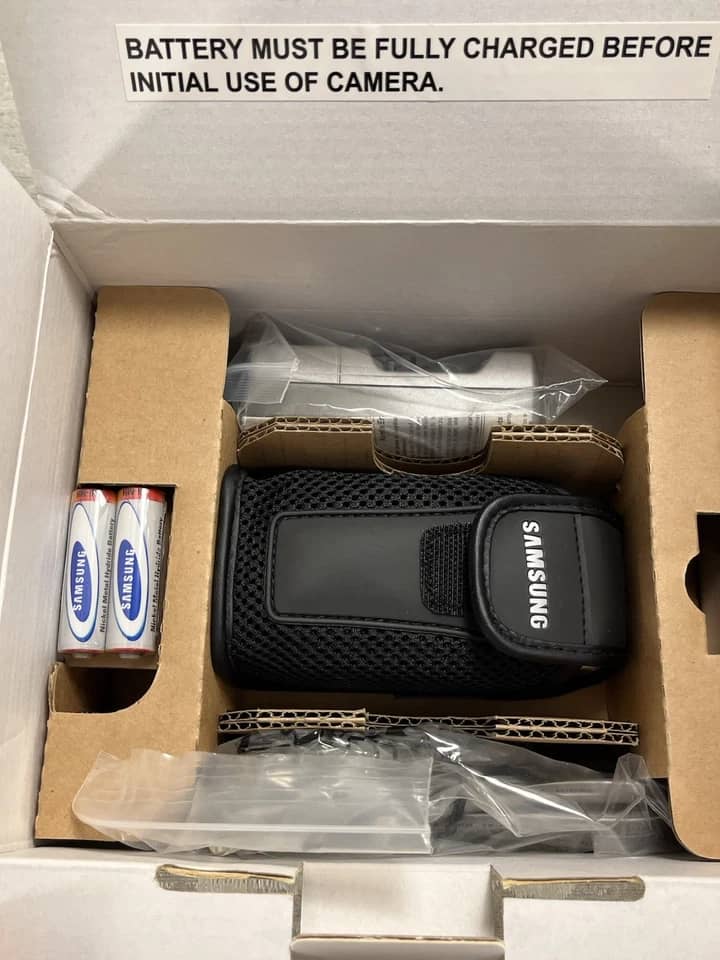 Samsung Digimax A7 Digital Cameras Silver Used - Good Body Only