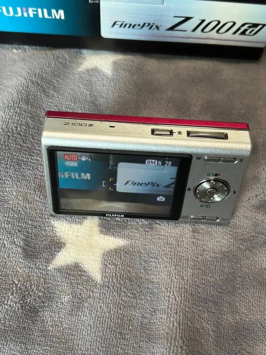 Fujifilm FinePix Z100fd Digital Cameras Silver New Body Only