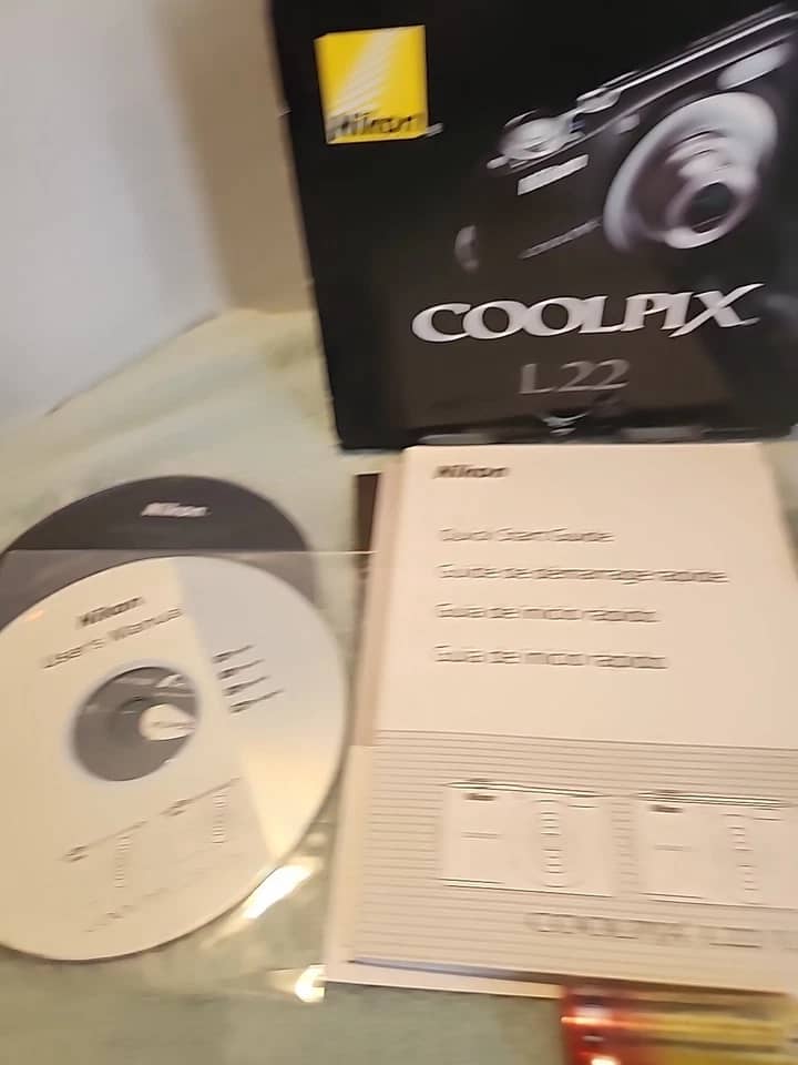 Nikon COOLPIX L22 Digital Cameras Silver New Body Only