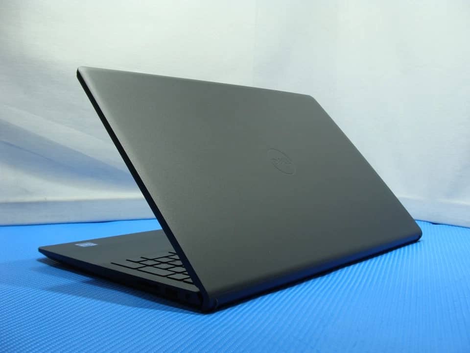 Dell Inspiron 15 3530 Computers