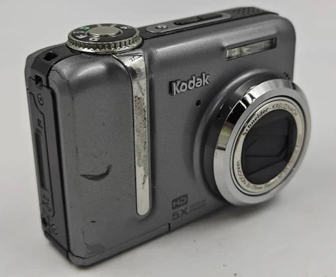 Kodak EasyShare Z1275 Digital Cameras Gray New Body Only
