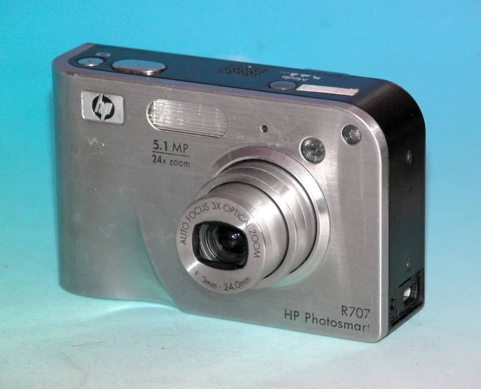 HP Photosmart R707 Digital Cameras