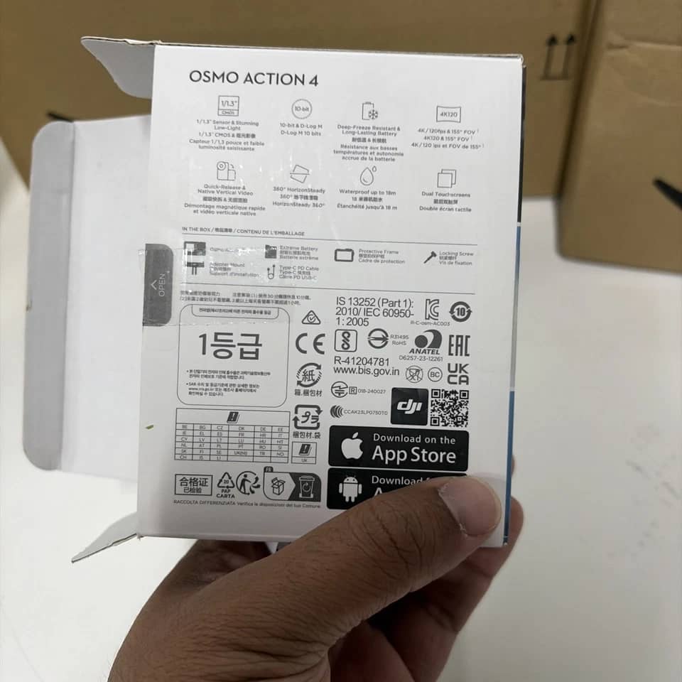 DJI Osmo Action 4 Digital Cameras Black New Body Only