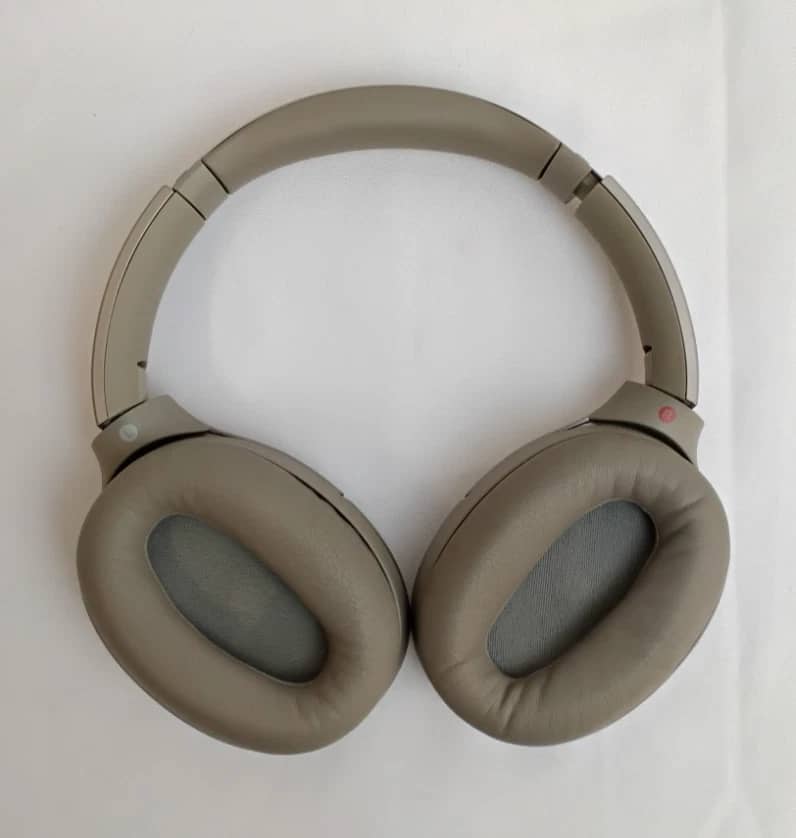 Sony WH-1000XM2 Headphones & Earbuds 