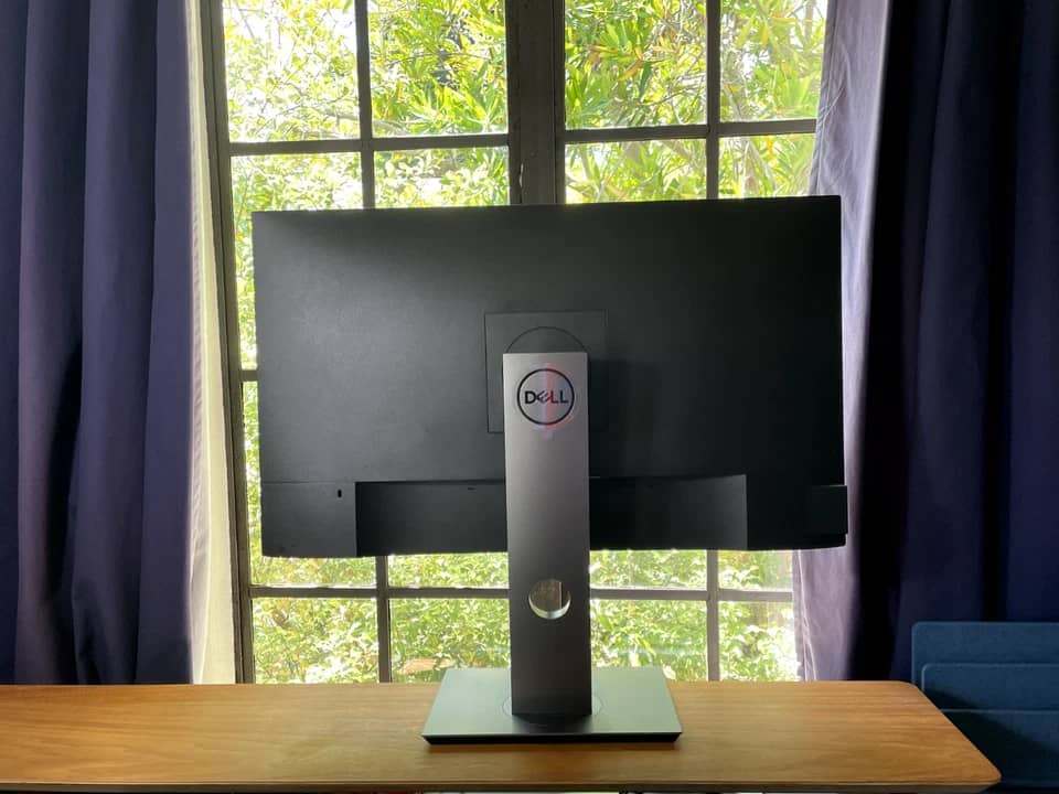 Dell P2719H Monitors
