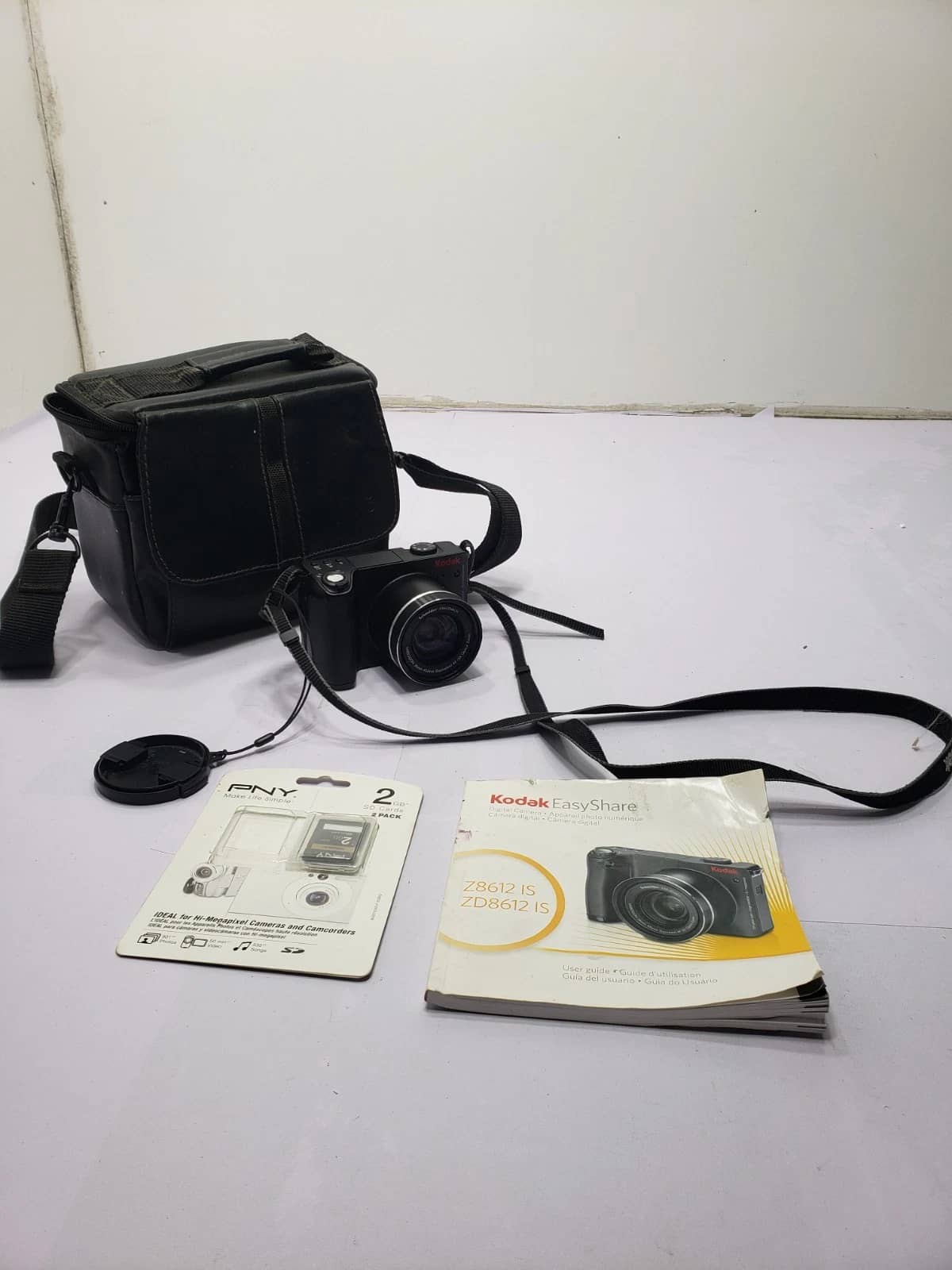 Kodak Z8612 IS Digital Cameras Black Used - Good Body Only