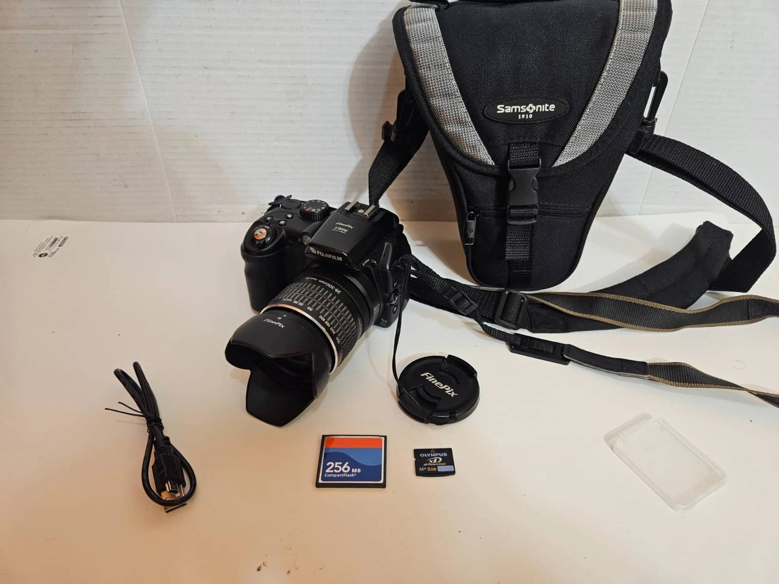 Fujifilm s9000 Digital Cameras Black New Body Only