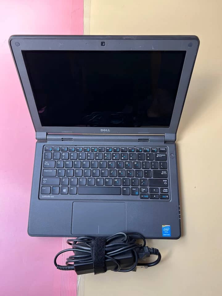 Dell Latitude 3160 Computers