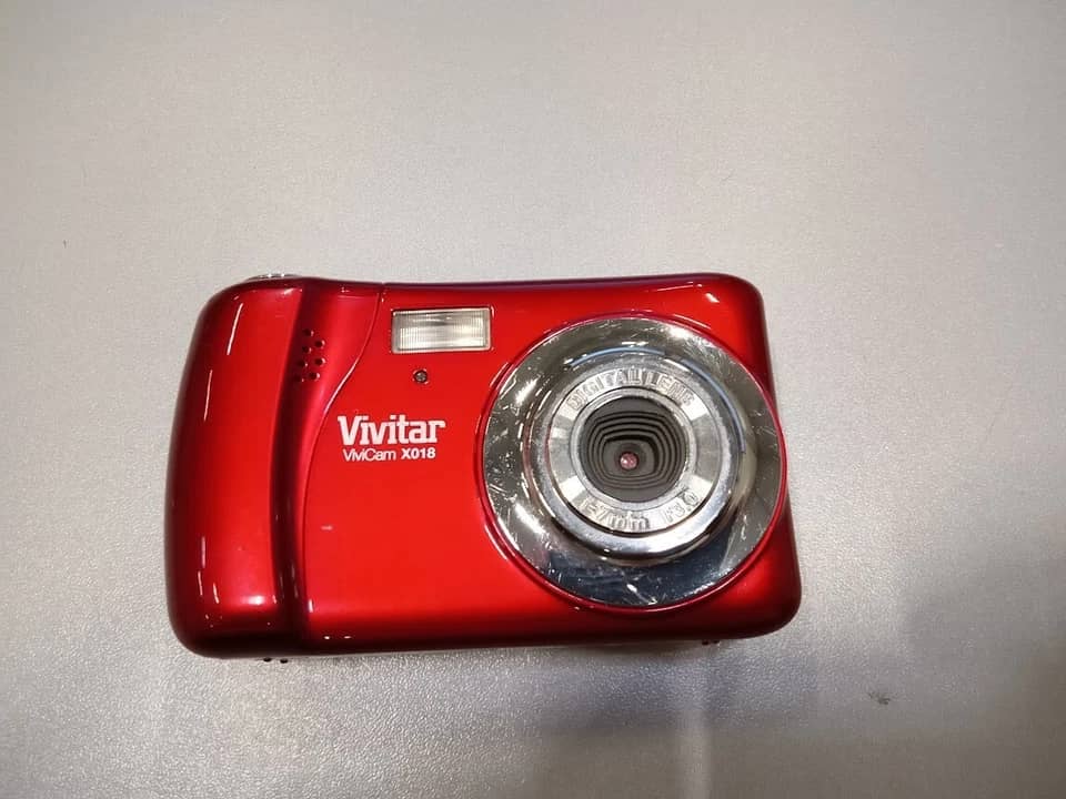 Vivitar ViviCam X018 Digital Cameras Blue New Body Only