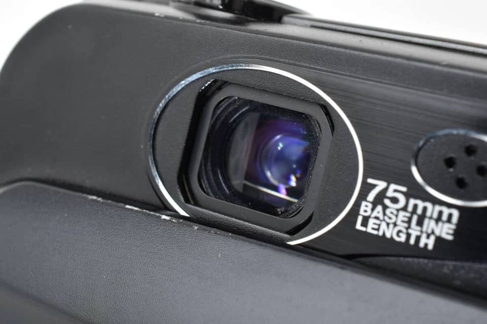 Fujifilm FinePix REAL 3D W3 Digital Cameras Black New Body Only