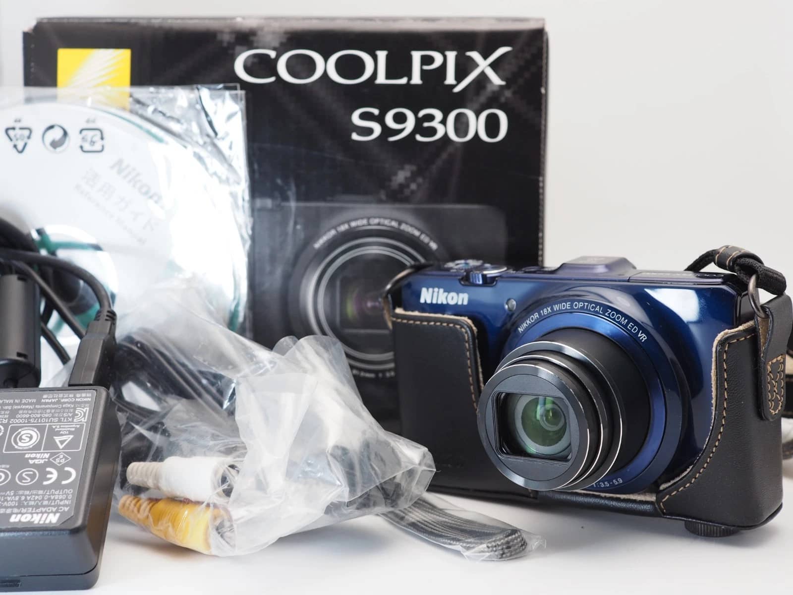 Nikon COOLPIX S9300 Digital Cameras Black New Body Only