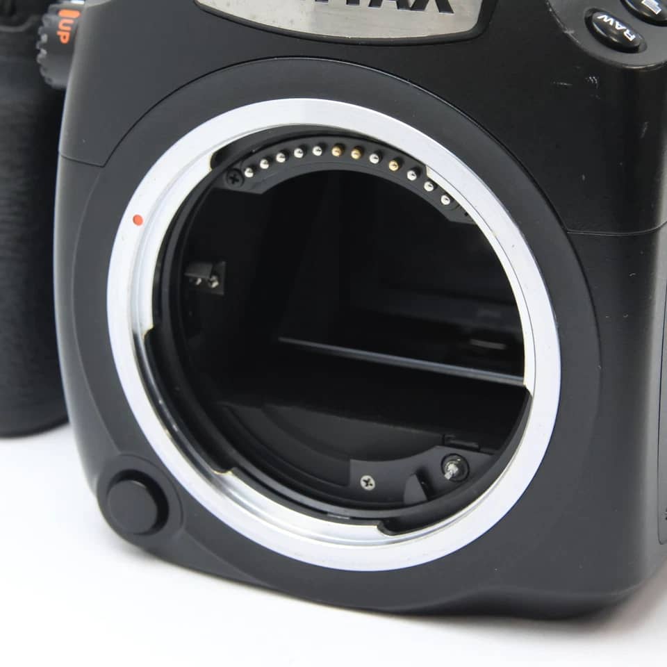 Pentax 645Z Digital Cameras Black Refurbished - Acceptable